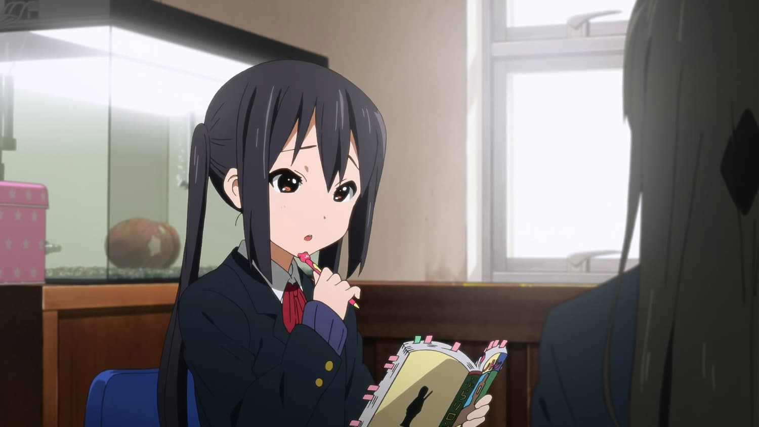 604015
